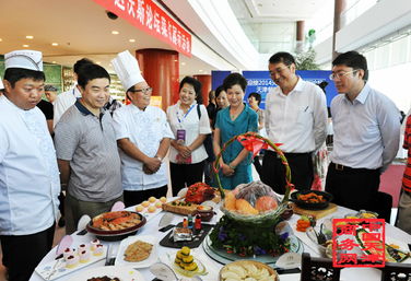 津門飄香迎盛會(huì)，餐飲匠心展風(fēng)采——本市舉行迎達(dá)沃斯餐飲服務(wù)菜品展示活動(dòng)
